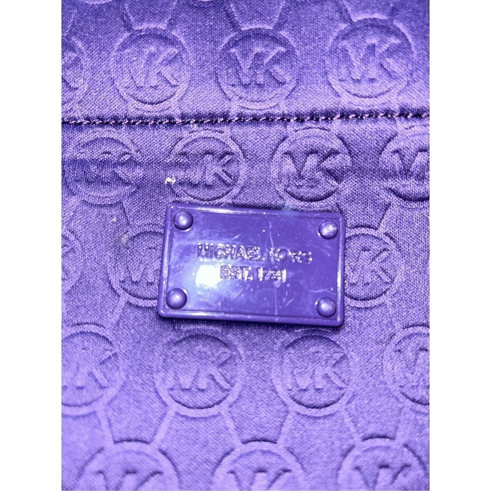 Michael Kors Signature Neoprene Large Purple Tote - Picture 5 of 6